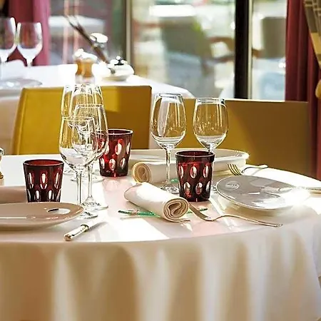 Hotell Le Relais Reuilly Sauvigny